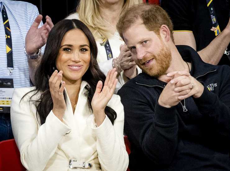 Harry e Meghan smacco Re Carlo