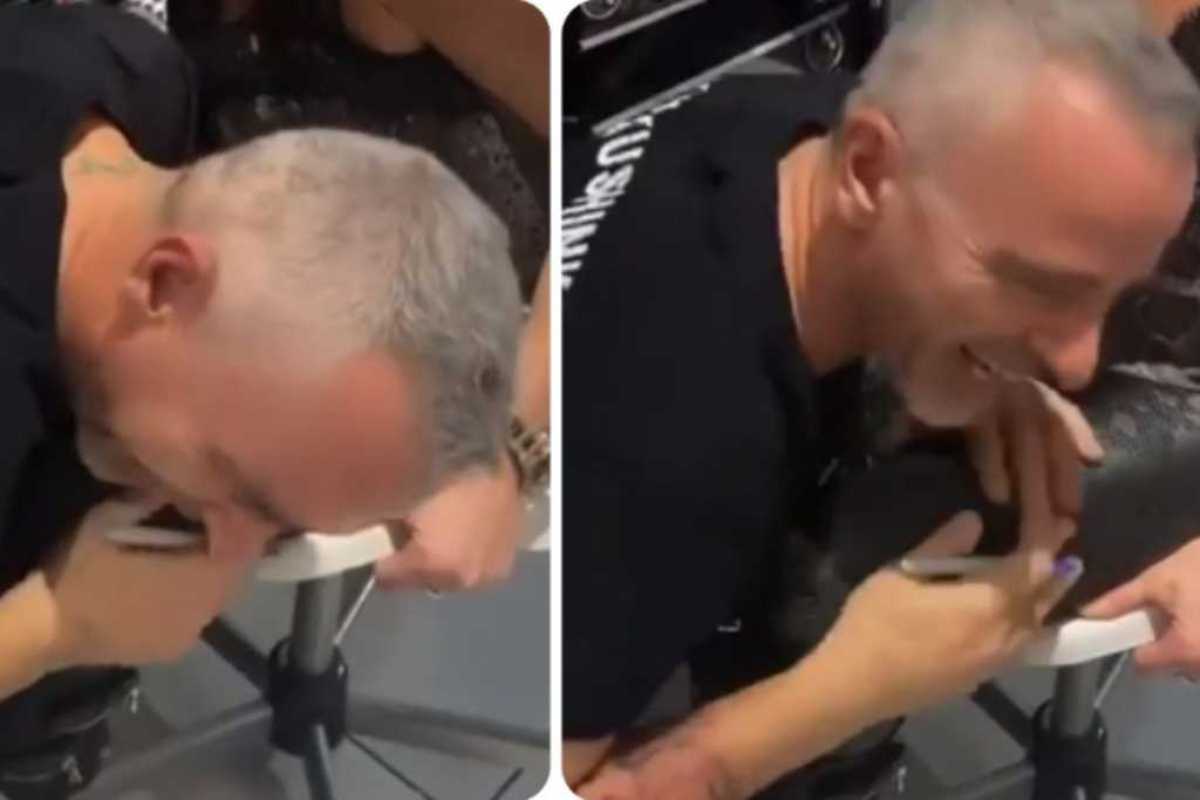 Una fan chiede a Ero Ramazzotti di autografarle il seno