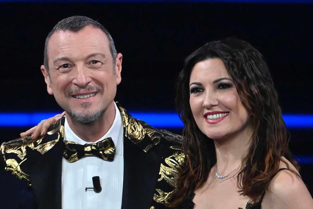 Amadeus, cosa c'entra Giovanna col suo addio alla Rai