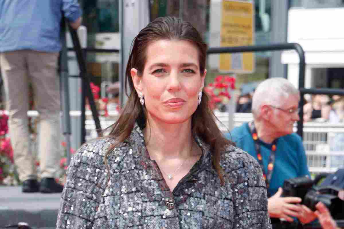 charlotte casiraghi annuncio terzo figlio