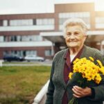 Carmela e i fiori gialli: l'incontro che ha emozionato il Papa