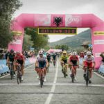Il Giro d’Italia: un viaggio sorprendente dall’Albania al nuovo Papa