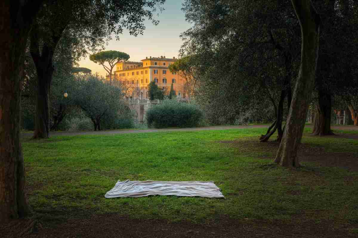 Tragedia a Villa Pamphili: neonata strangolata, si cerca il colpevole del duplice omicidio