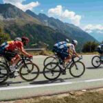 Arensman trionfa nella tappa finale, ma Pogacar resta il Re del Tour