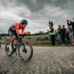 Evenepoel trionfa nella cronometro del Tour de France, Pogacar mantiene la maglia gialla e Vingegaard deluso
