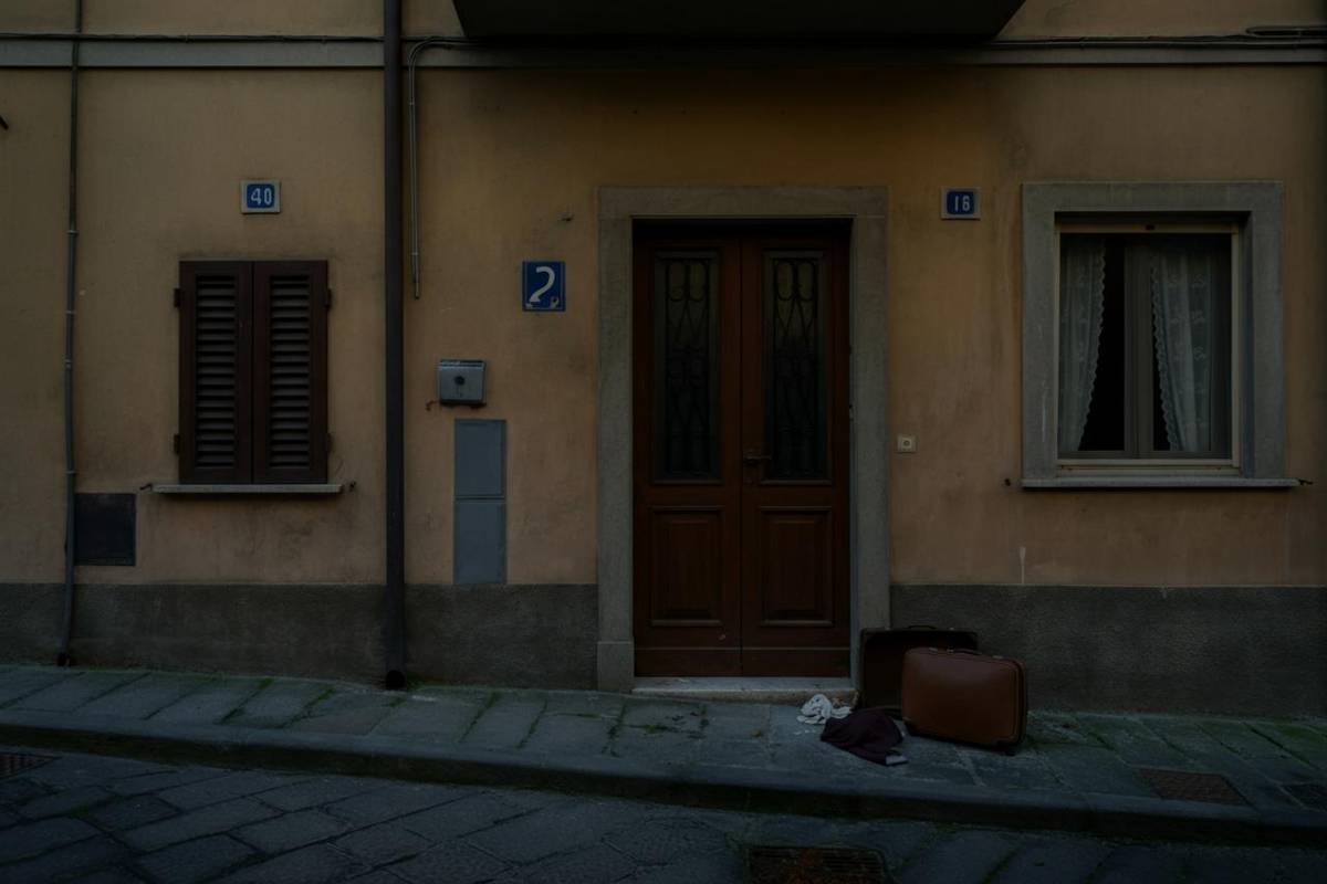 Il mistero dell'uomo senza nome: ucciso e bruciato vivo a Sesto San Giovanni da un killer conosciuto dallo studente