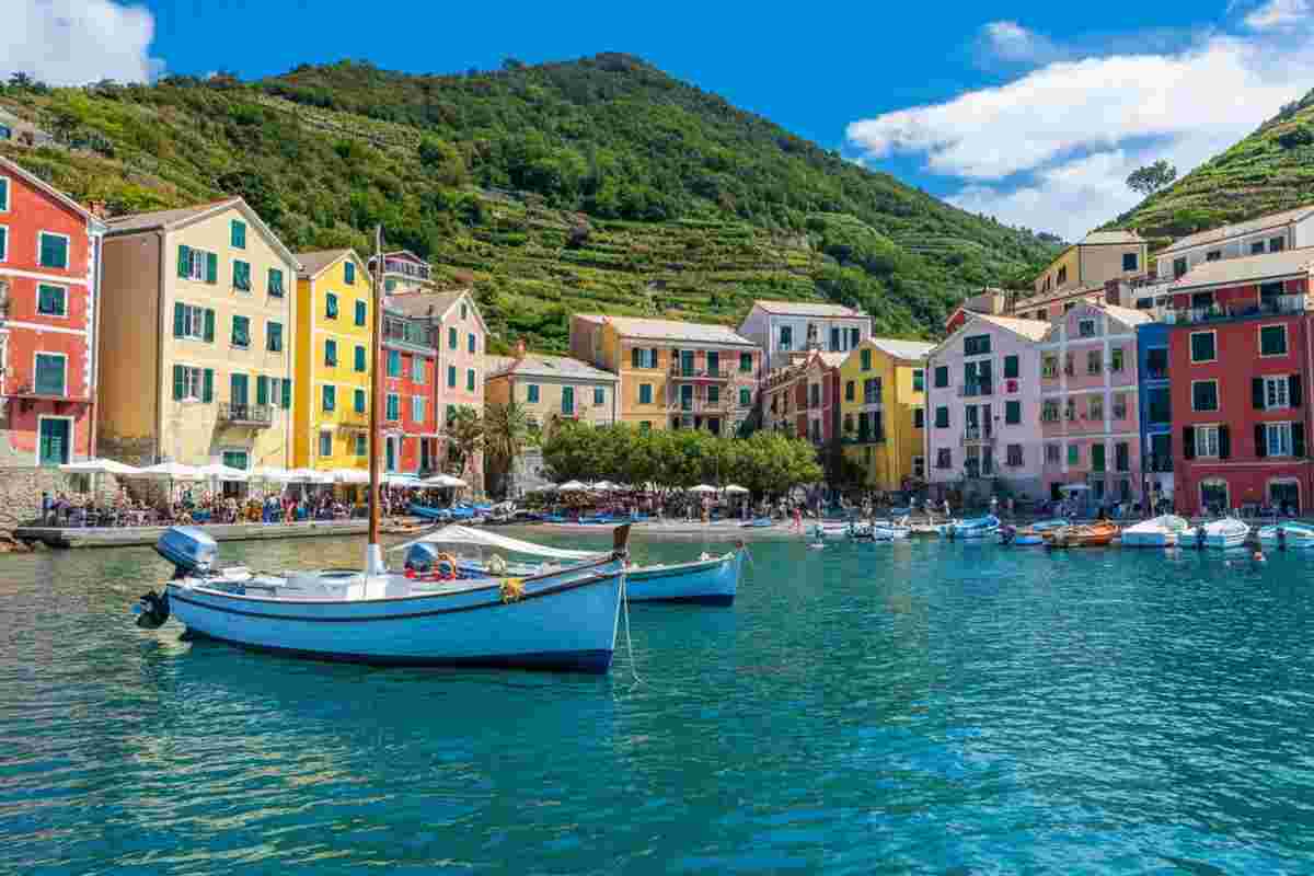 Portofino dice basta ai bivacchi: l'ordinanza per salvaguardare il turismo