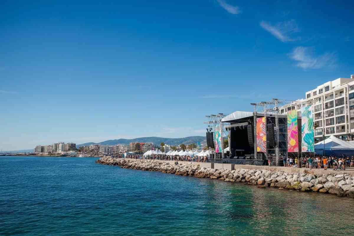 Rai considera il trasloco del Festival di Sanremo: scopri le nuove location e i motivi dietro la scelta