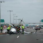 Tragedia in volo: ultraleggero si schianta sull'autostrada di Brescia, due vittime nel cockpit