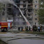 Tragedia nel Torinese: esplosione e incendio in condominio, due feriti salvati dalle fiamme