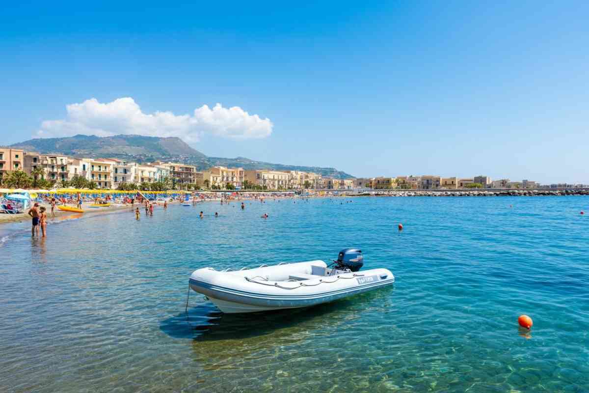 Tragedia a Mondello: il drammatico incidente di Simone La Torre, 23 anni, tra testimonianze contrastanti