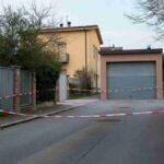 Giallo a Loreto: uomo trovato senza vita in un garage misterioso, si indaga per omicidio