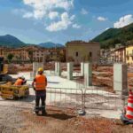 Tragedia a Reggio Calabria: camion fuori controllo investe operai, un morto e due feriti